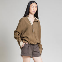 Load image into Gallery viewer, TAYLOR COLORBLOCK PULLOVER SHIRT OLIVE AND KHAKI COMBO
